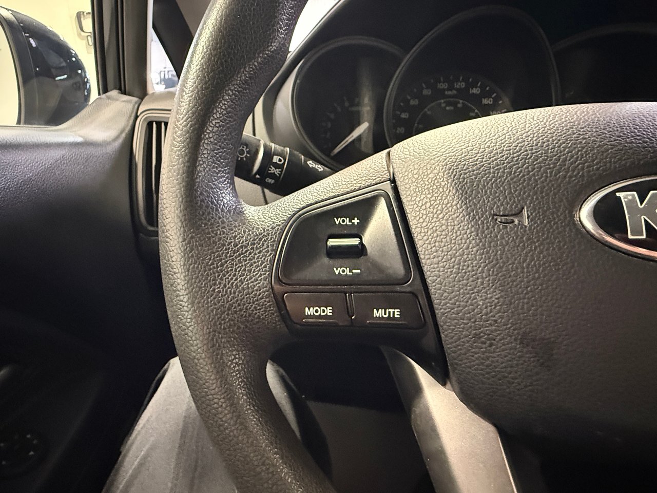 Kia Rio LX+ 2015-14