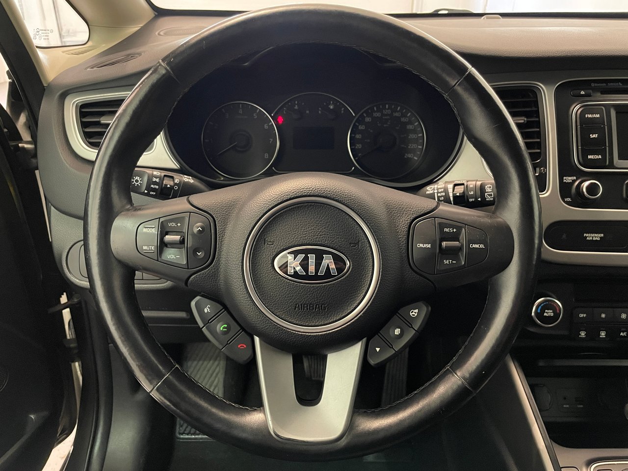 Kia Rondo EX 2015-11