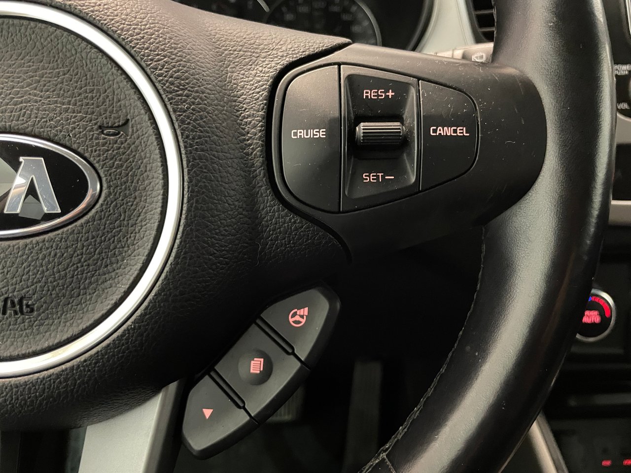 Kia Rondo EX 2015-13