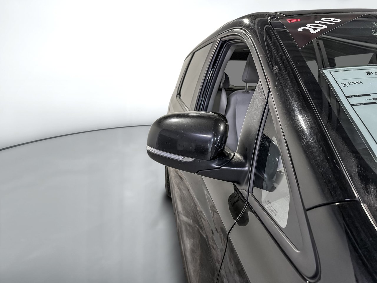 Kia Sedona LX 2019-8