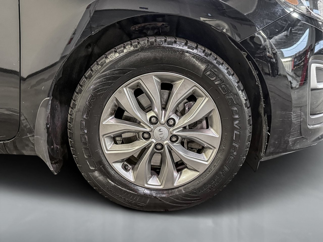 Kia Sedona LX 2019-9