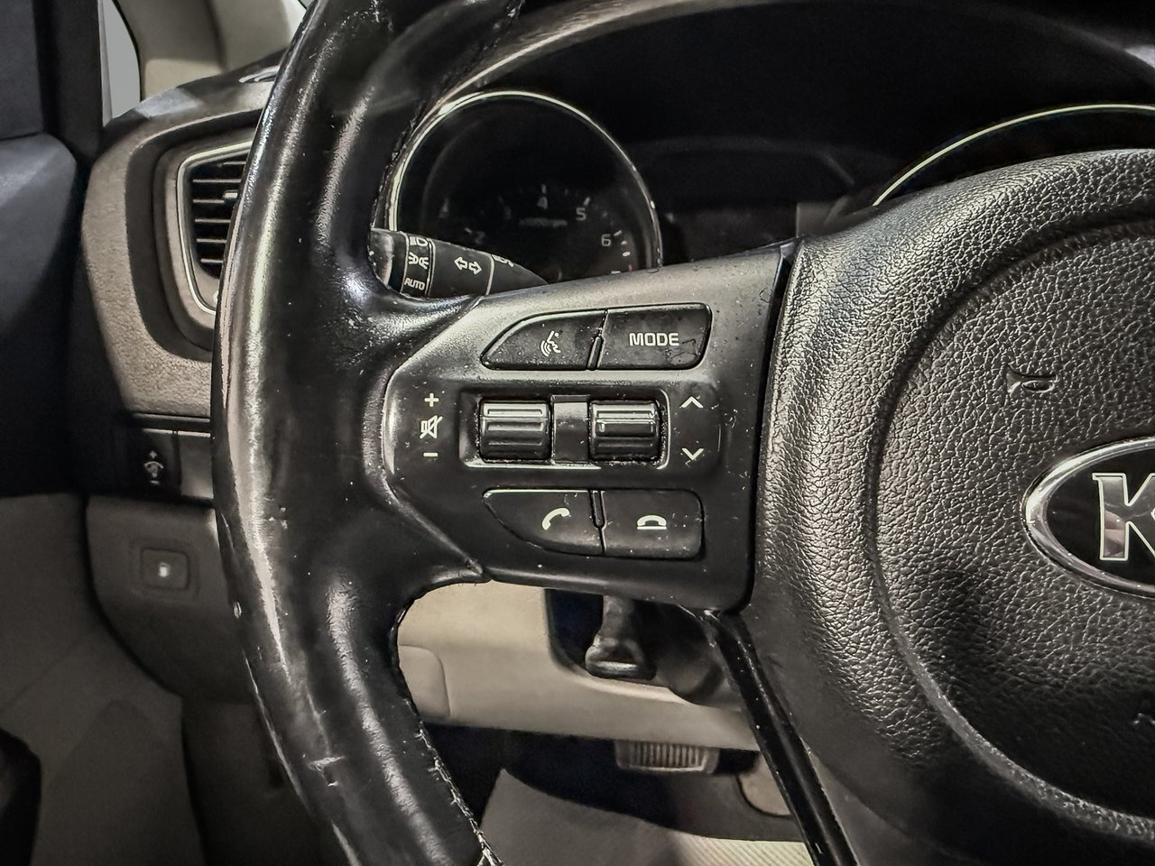 Kia Sedona LX 2019-14