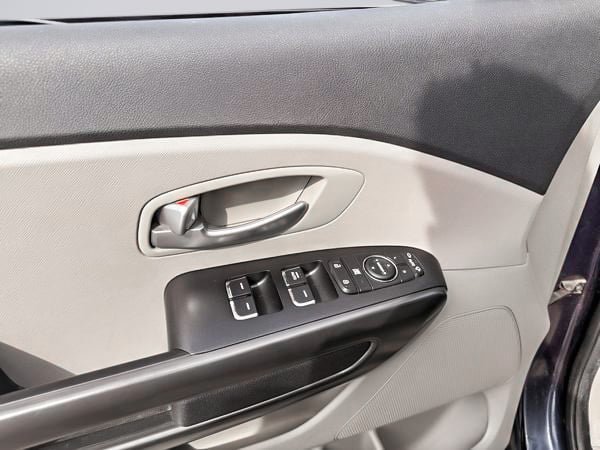 2020 Kia Sedona LX-11