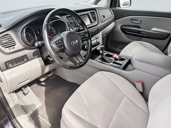 2020 Kia Sedona LX-15