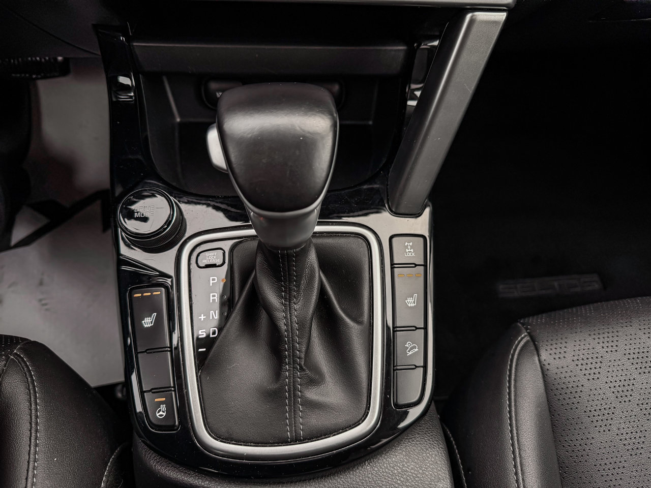 2021 Kia Seltos EX AWD-20