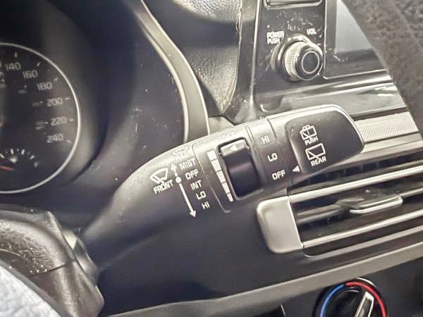 2021 Kia Seltos LX-17