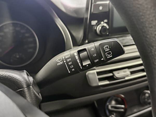 Kia Seltos LX 2021-17