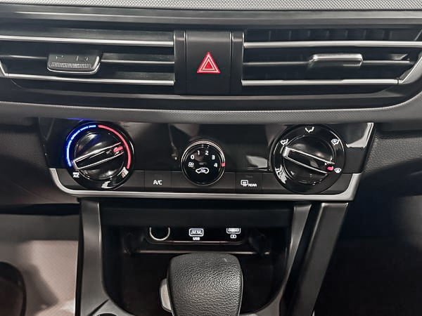 2023 Kia Seltos LX-21