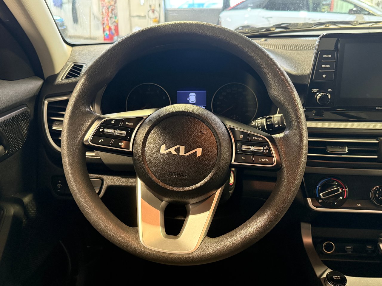 Kia Seltos LX 2023-13