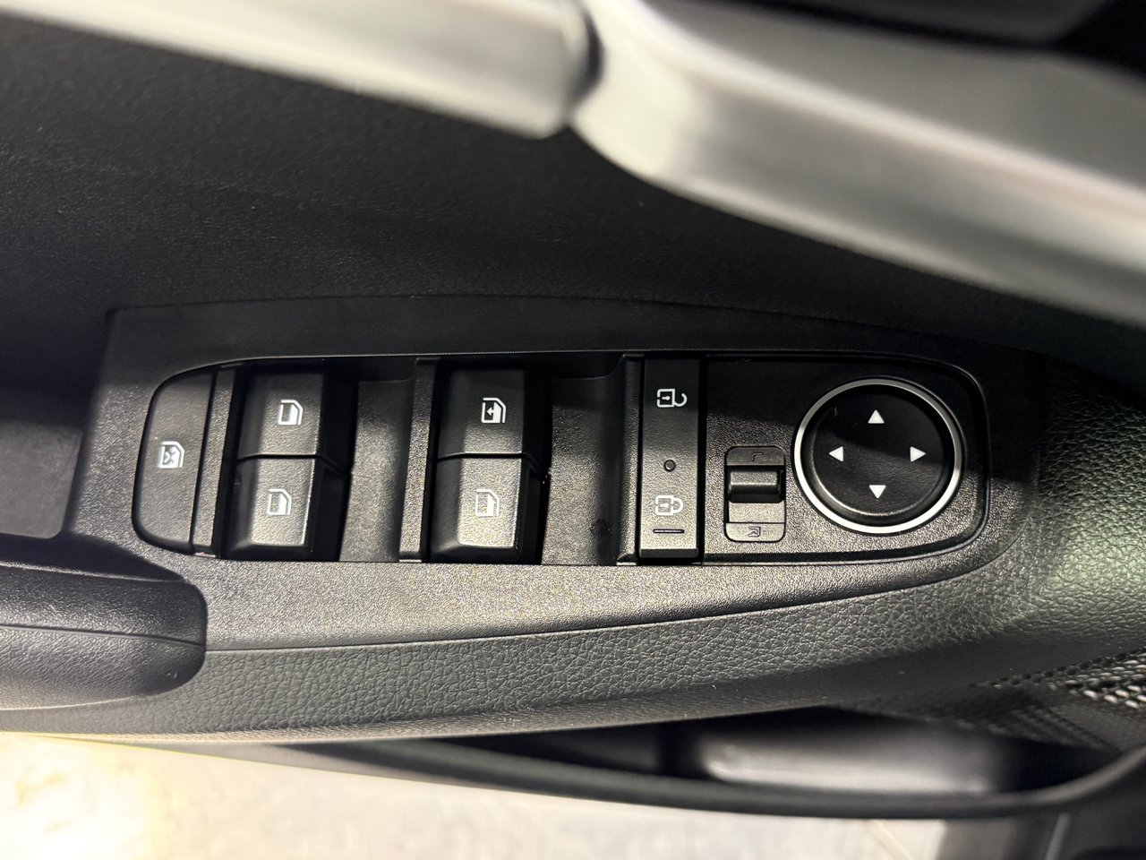 Kia Seltos LX 2023-11