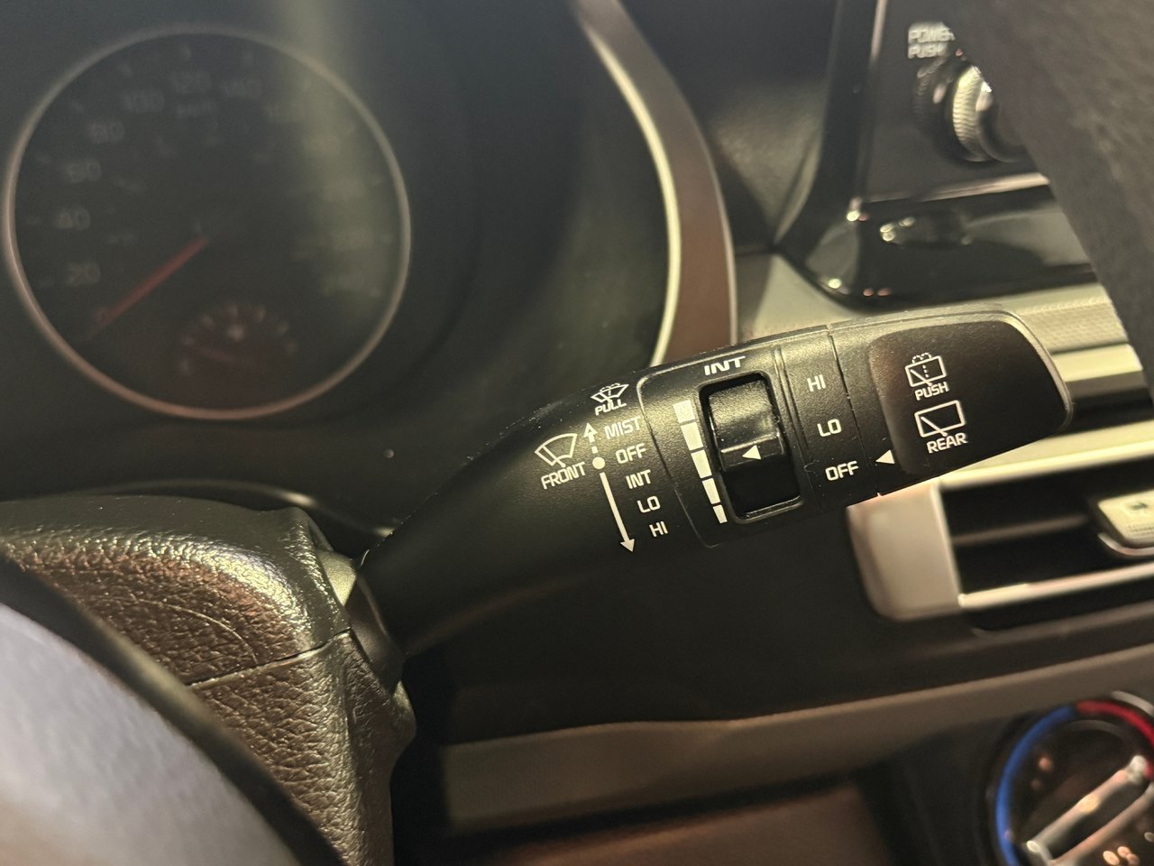 Kia Seltos LX 2023-17