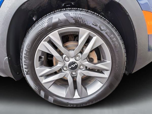 2023 Kia Seltos EX FWD-9