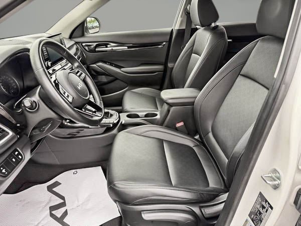 2023 Kia Seltos EX AWD-13