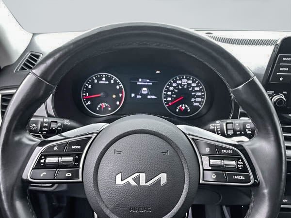 Kia Seltos EX 2023-20
