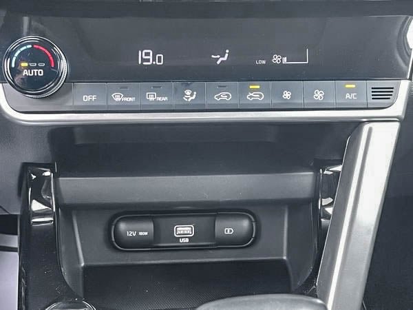Kia Seltos EX 2023-18
