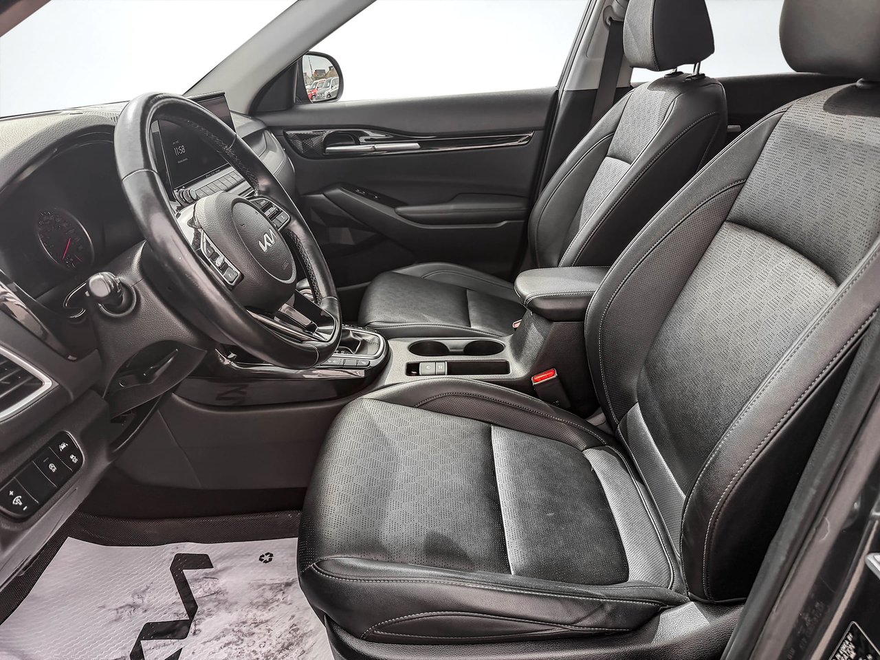 2023 Kia Seltos EX PREMIUM AWD-11