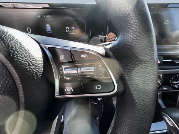 2024 Kia Seltos LX-12