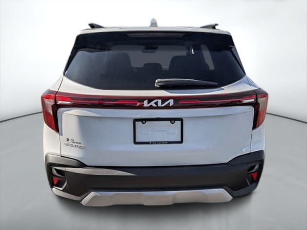 2024 Kia Seltos LX FWD-5
