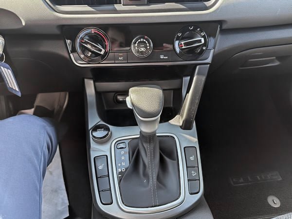 2024 Kia Seltos LX FWD-21