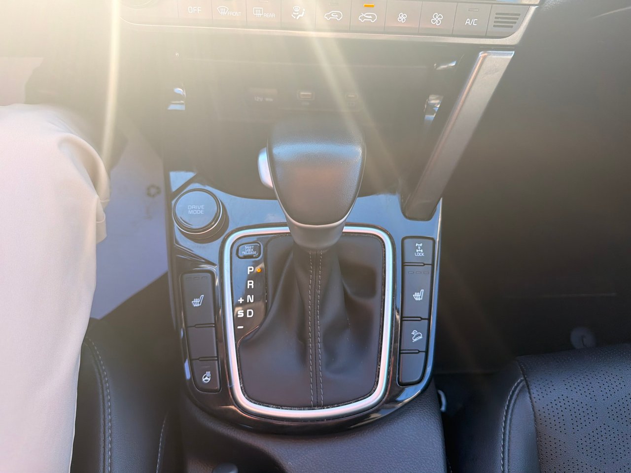 2024 Kia Seltos EX AWD-22