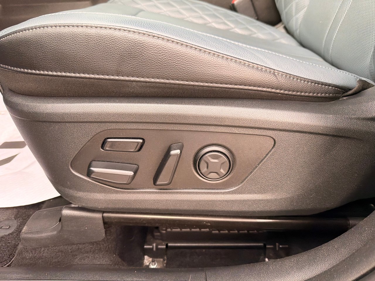 Kia Sorento hybride rechargeable SX AWD 2025-16
