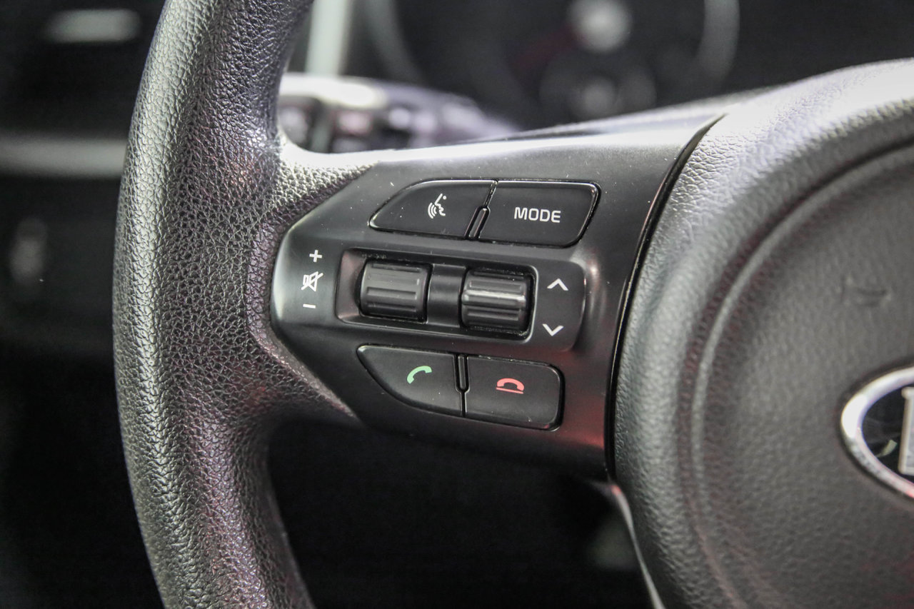Kia Sorento LX 2016-14