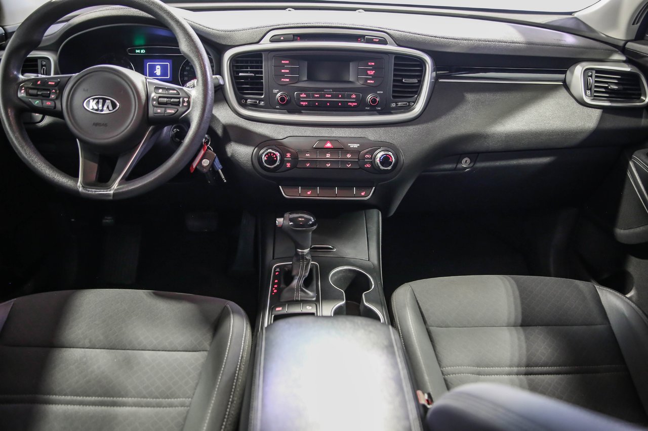 Kia Sorento LX 2016-18