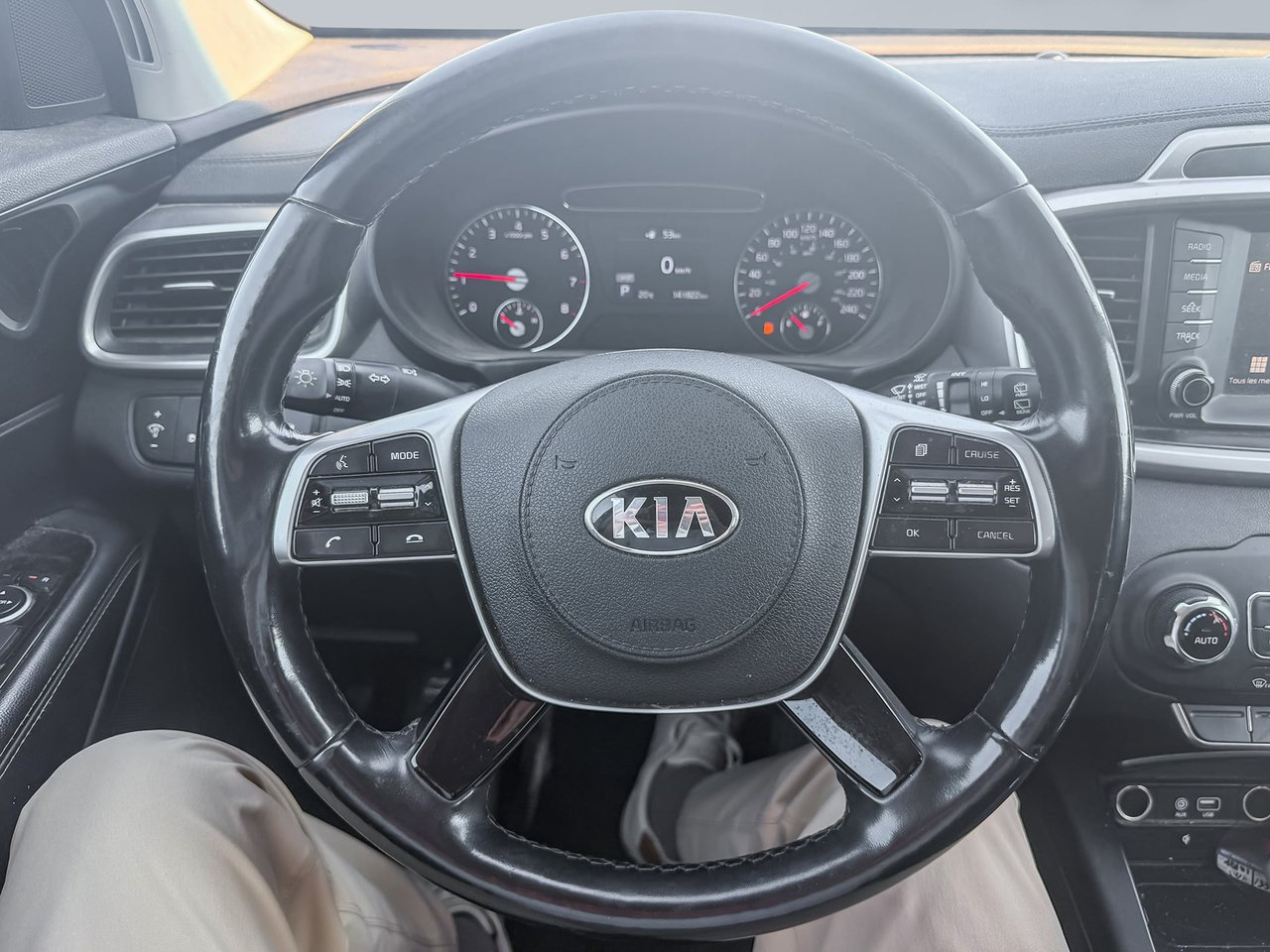 2020 Kia Sorento LX V6 AWD-16