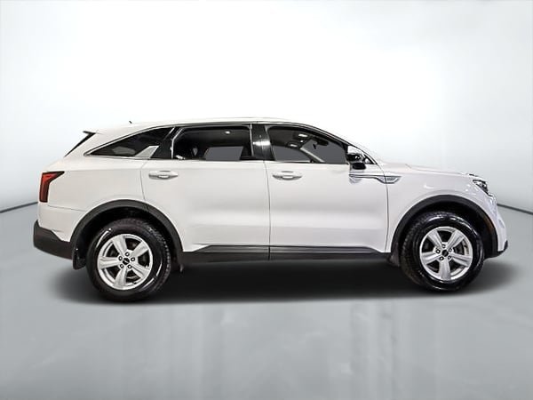 2022 Kia Sorento lx +-1