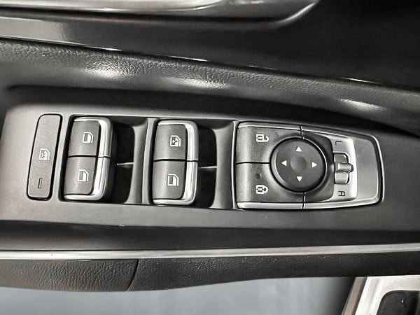 2022 Kia Sorento lx +-11
