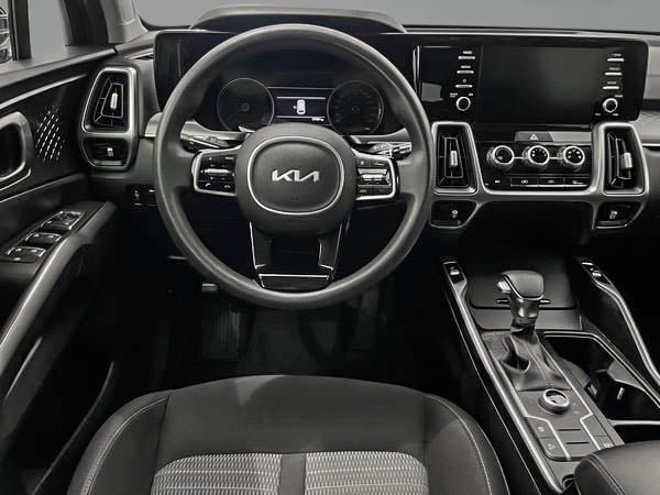2022 Kia Sorento LX+ / AWD / 7 passagers-8