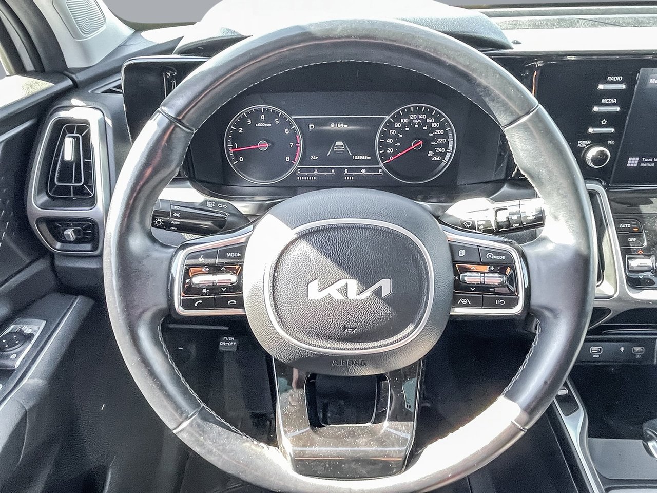 2022 Kia Sorento LX PREMIUM AWD-17