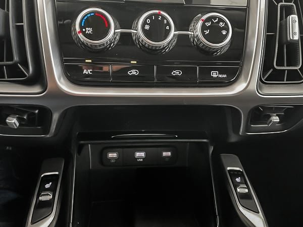 Kia Sorento LX+ 2023-13