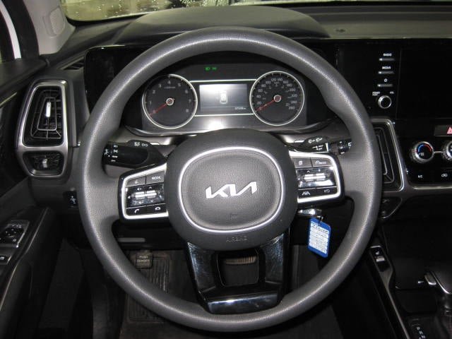 2023 Kia Sorento LX premium-11