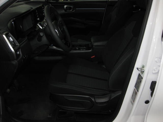 2023 Kia Sorento LX premium-9
