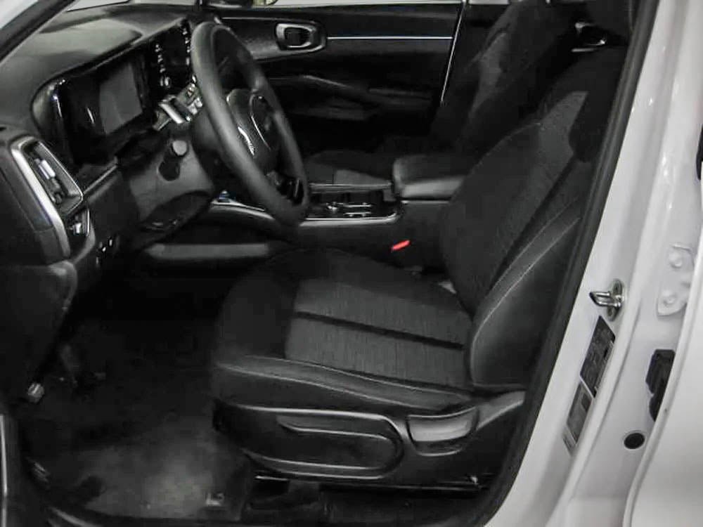 2023 Kia Sorento LX premium-11
