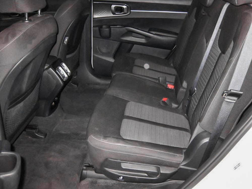 2023 Kia Sorento LX premium-12