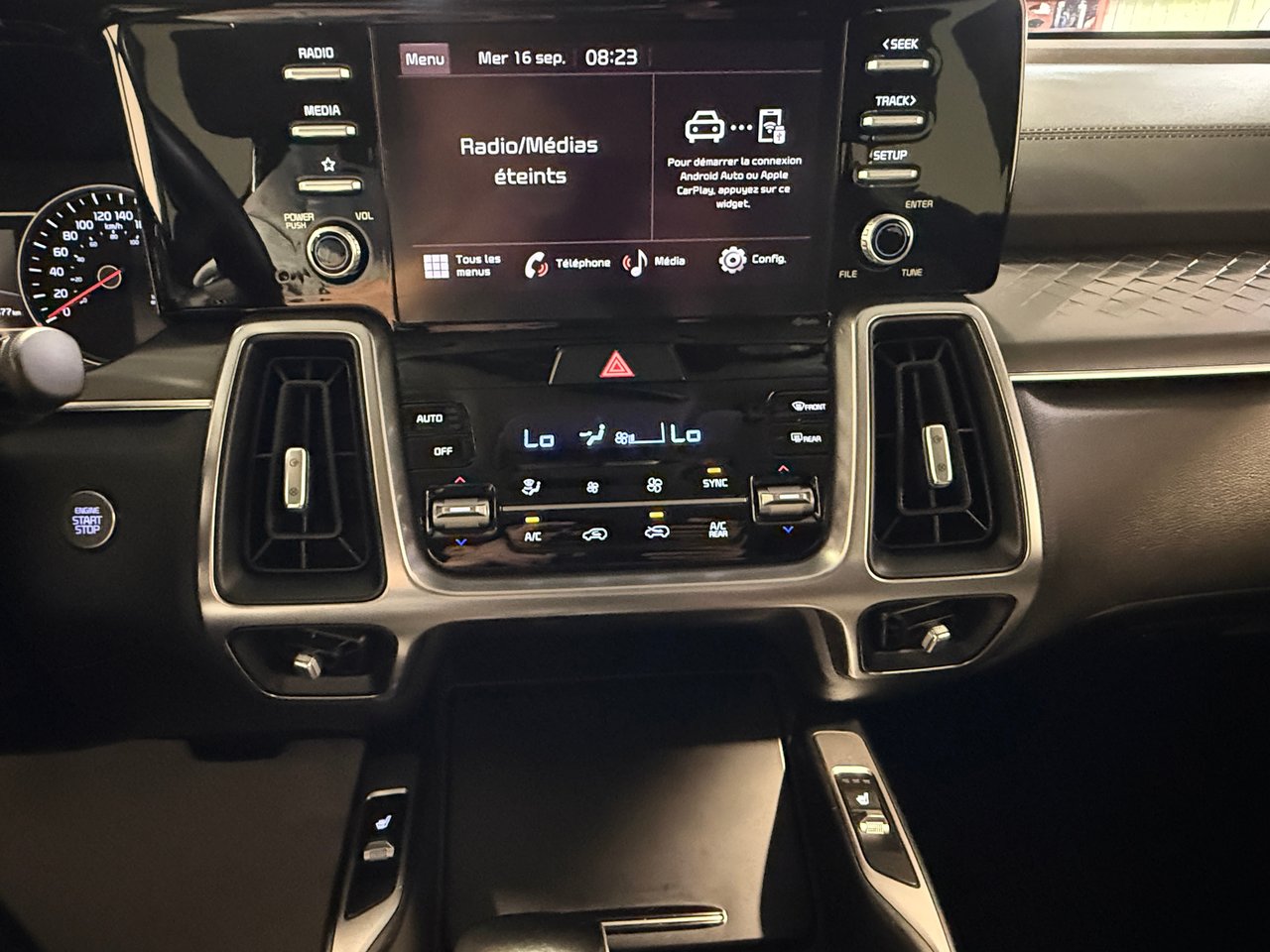 2023 Kia Sorento LX PREMIUM-21