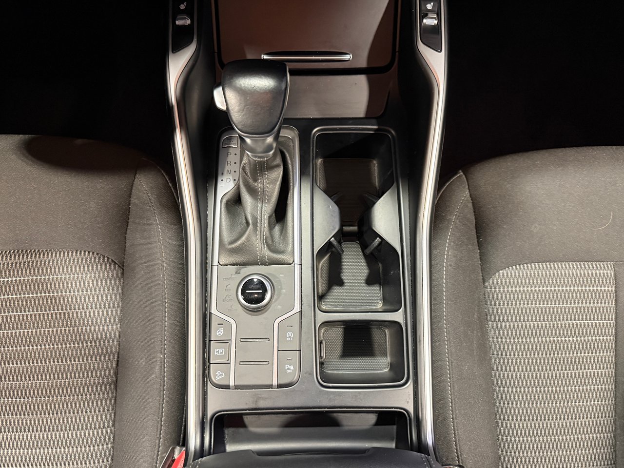 2023 Kia Sorento LX PREMIUM-22