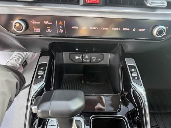 2024 Kia Sorento X-LINE AWD-21