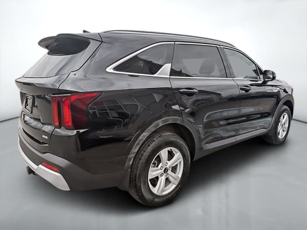 2025 Kia Sorento LX-6