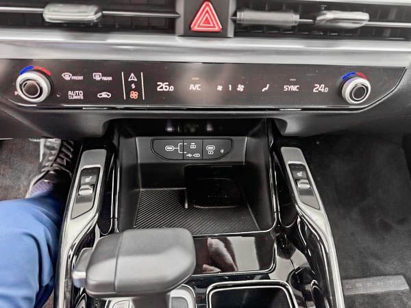 2025 Kia Sorento X-LINE AWD-21