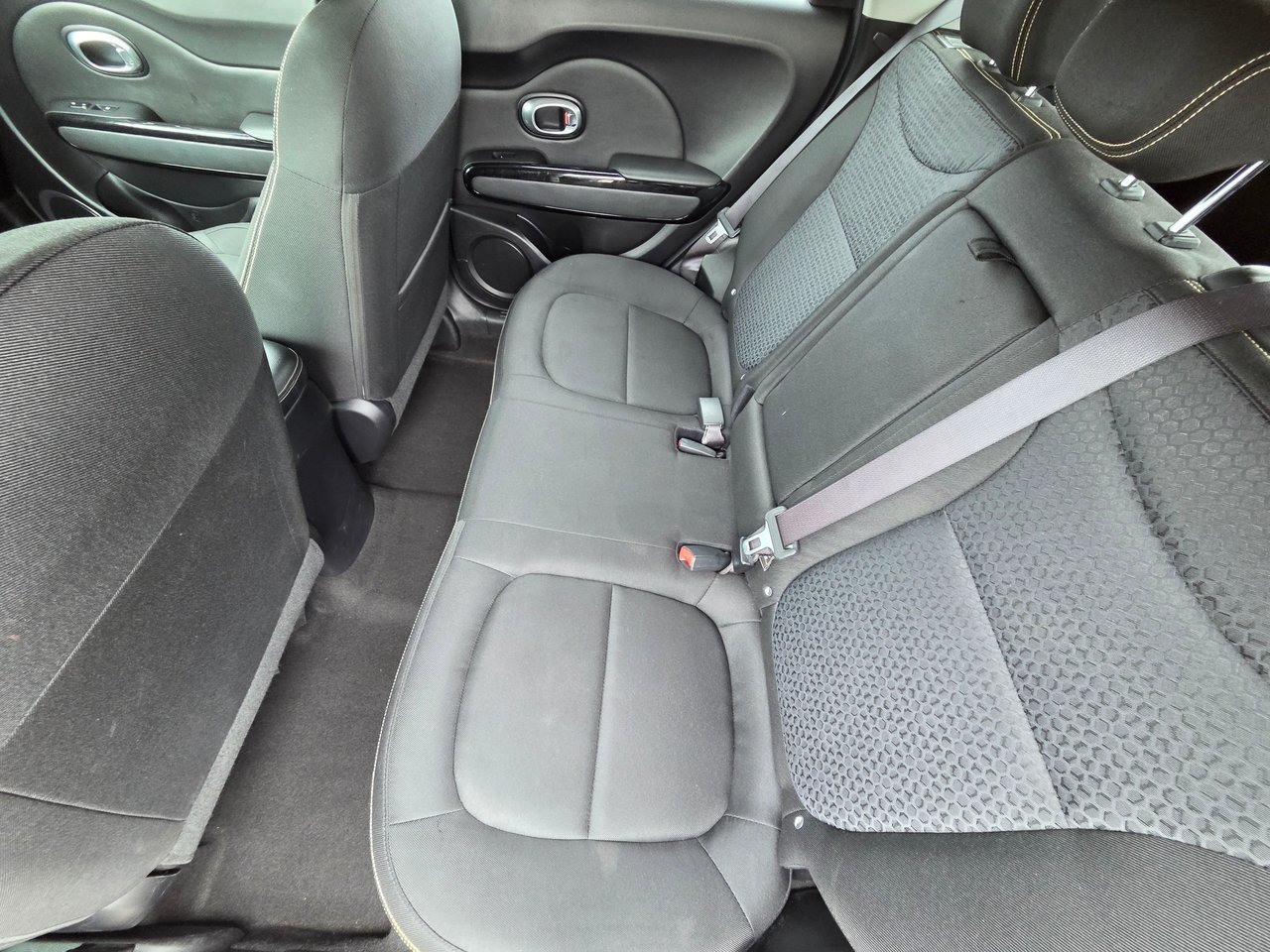 2016 Kia Soul EX-17
