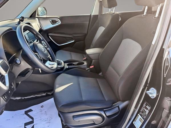 2021 Kia Soul LX-11