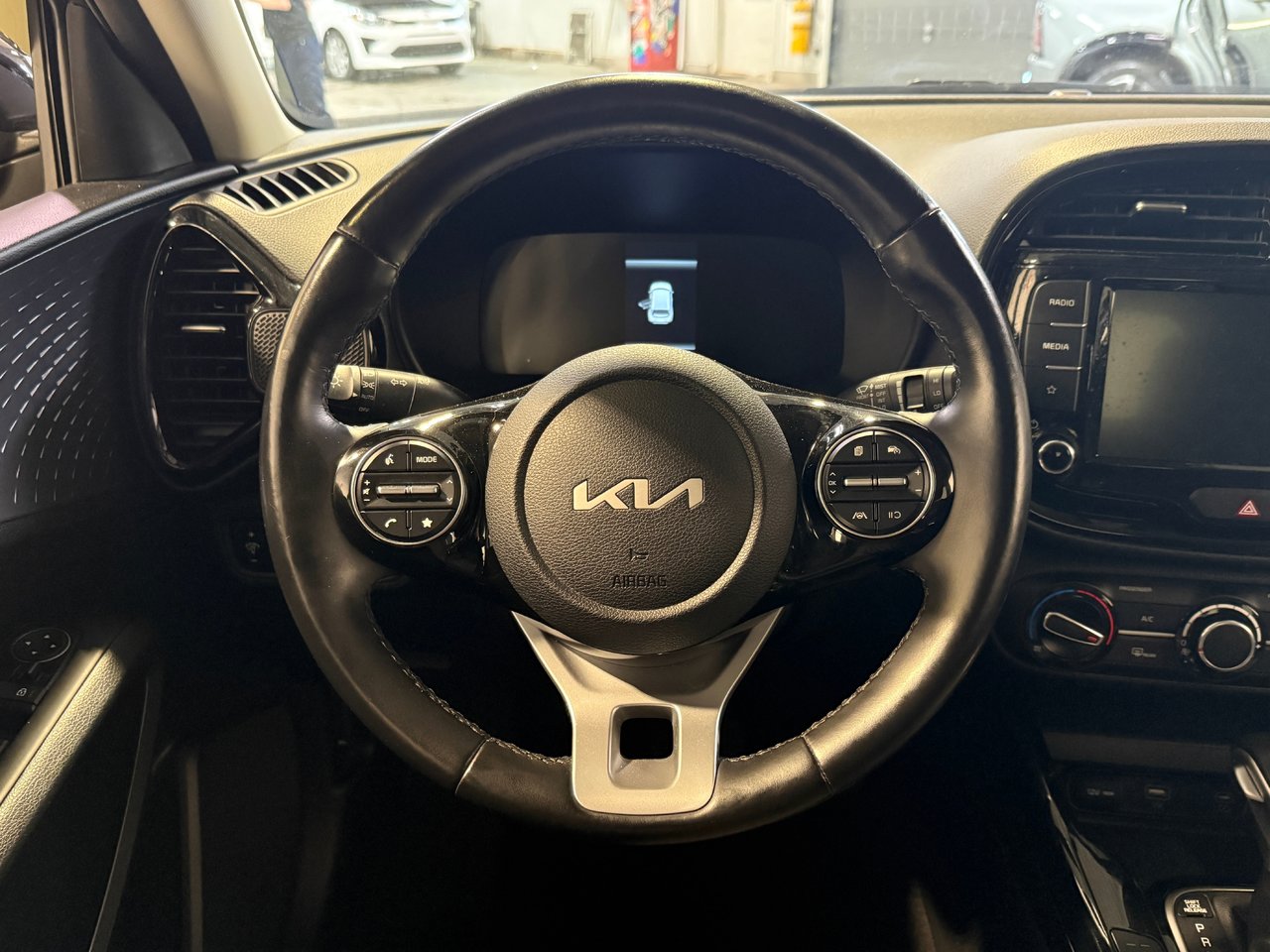 2023 Kia Soul EX-13