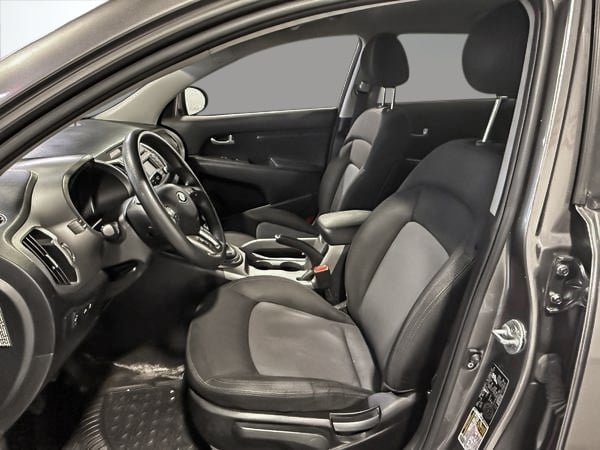 2016 Kia Sportage LX-12