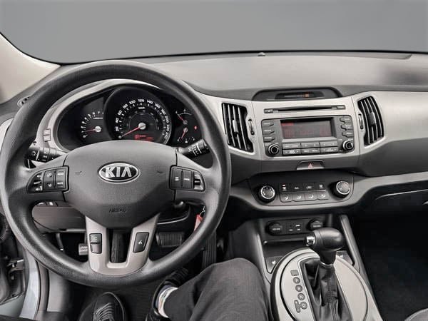 Kia Sportage LX FWD 2016-24