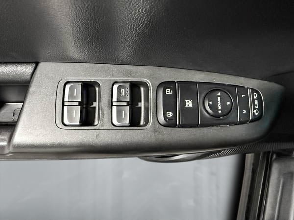 2018 Kia Sportage EX AWD-11