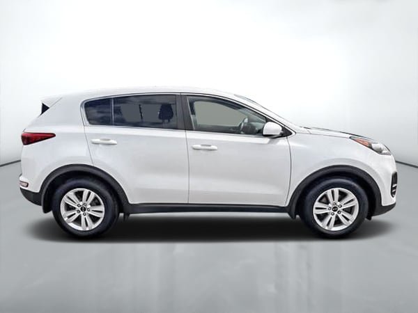 Kia Sportage LX FWD 2019-7