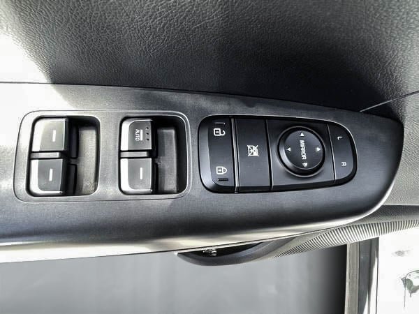 2019 Kia Sportage LX-8